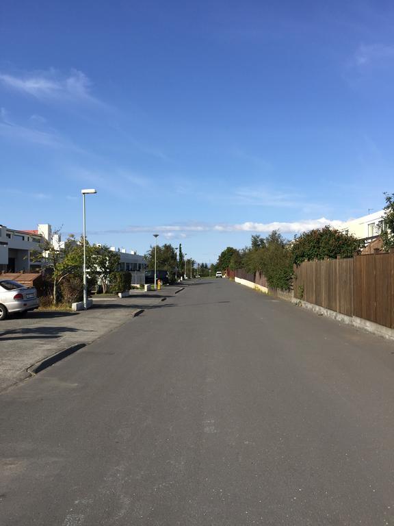 Ubak Guesthouse Reykjavík Exteriör bild